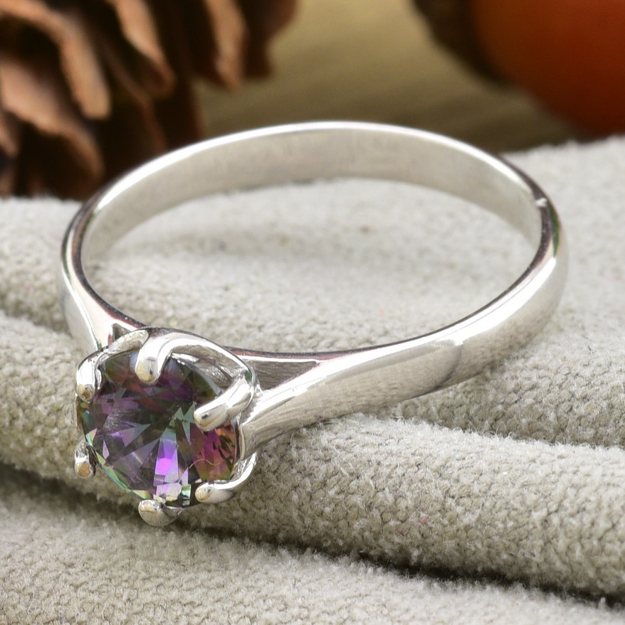 

Серебряное кольцо вставка мистик фианиты 17