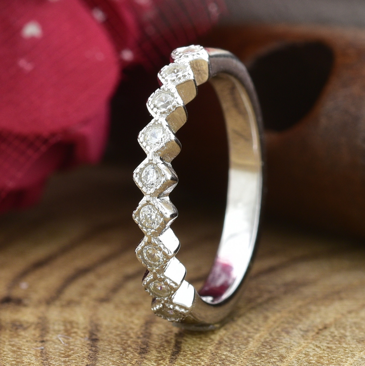 

Серебряное кольцо ТС510067б вставка белые фианиты 15.5