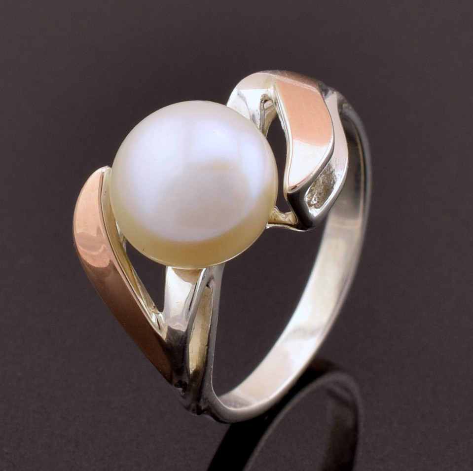 

Серебряное кольцо Ш256р16 вставка искусственные жемчужины 16