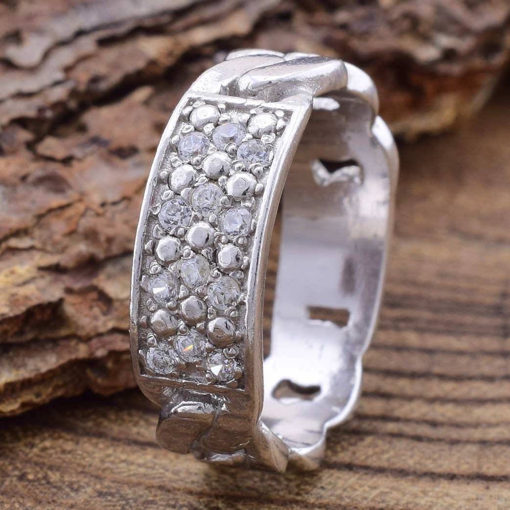 

Серебряное кольцо Люксовый вставка белые фианиты 18