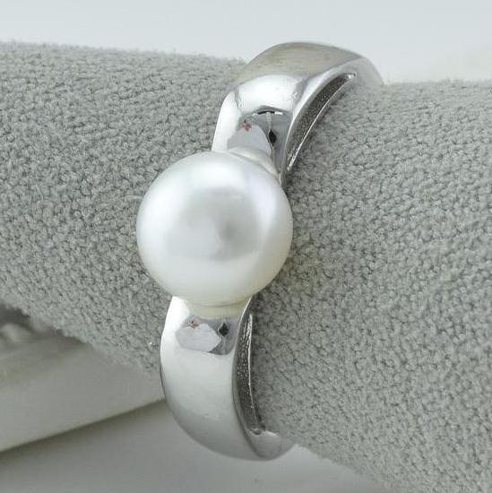 

Серебряное кольцо вставка искусственные жемчужины 18