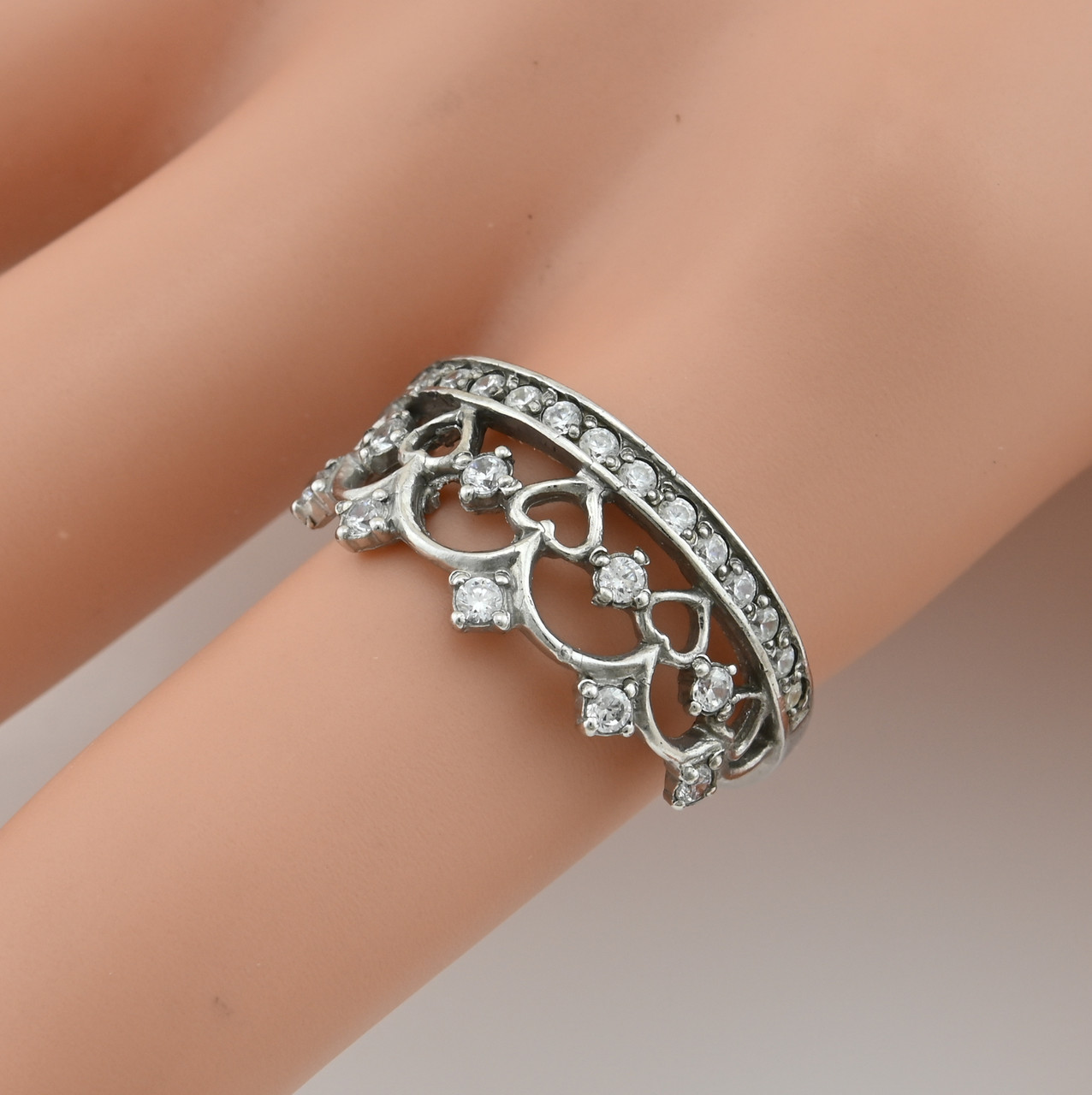 

Серебряное кольцо Корона белые фианиты 17.5