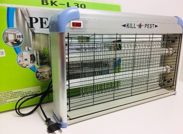 

Электрическая мухоловка неоновая мухобойка для уничтожения насекомых мух и комаров электромухобойка ловушка для летающих насекомых до 140 м2