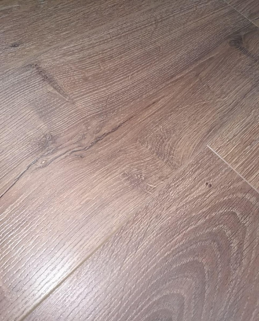 

Ламинат Oster Wald Дуб Райнхард VG PF 6803