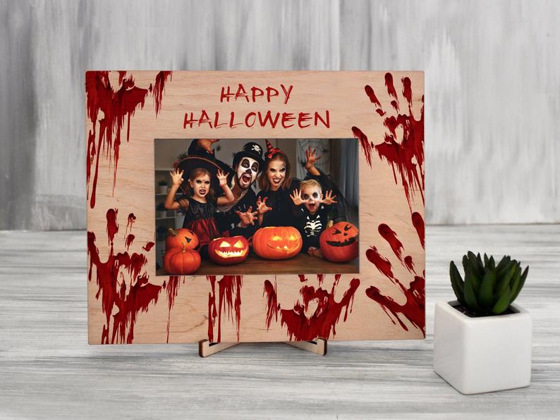 

Фоторамка из натурального дерева "Halloween" 13х18, горизонтальная, Светлое дерево, WOODPRESENT