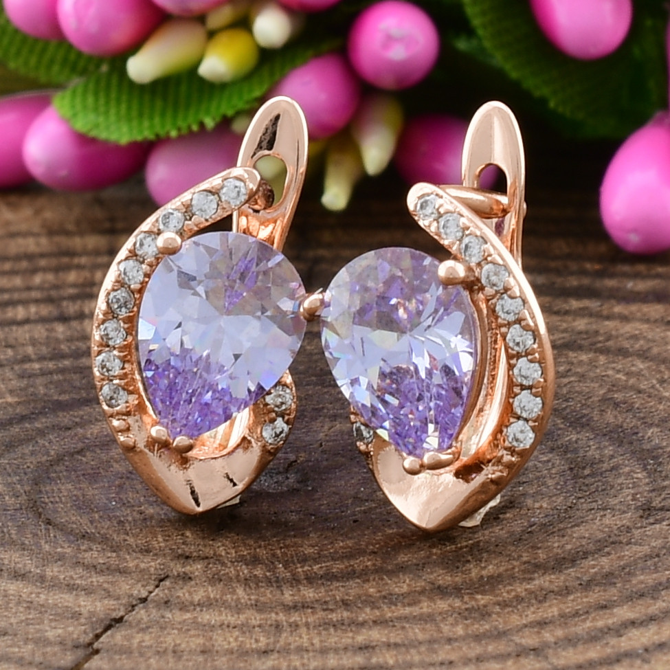 

Серьги Xuping 25971 размер 13х9 мм вес 2.6 г лиловые фианиты позолота РО