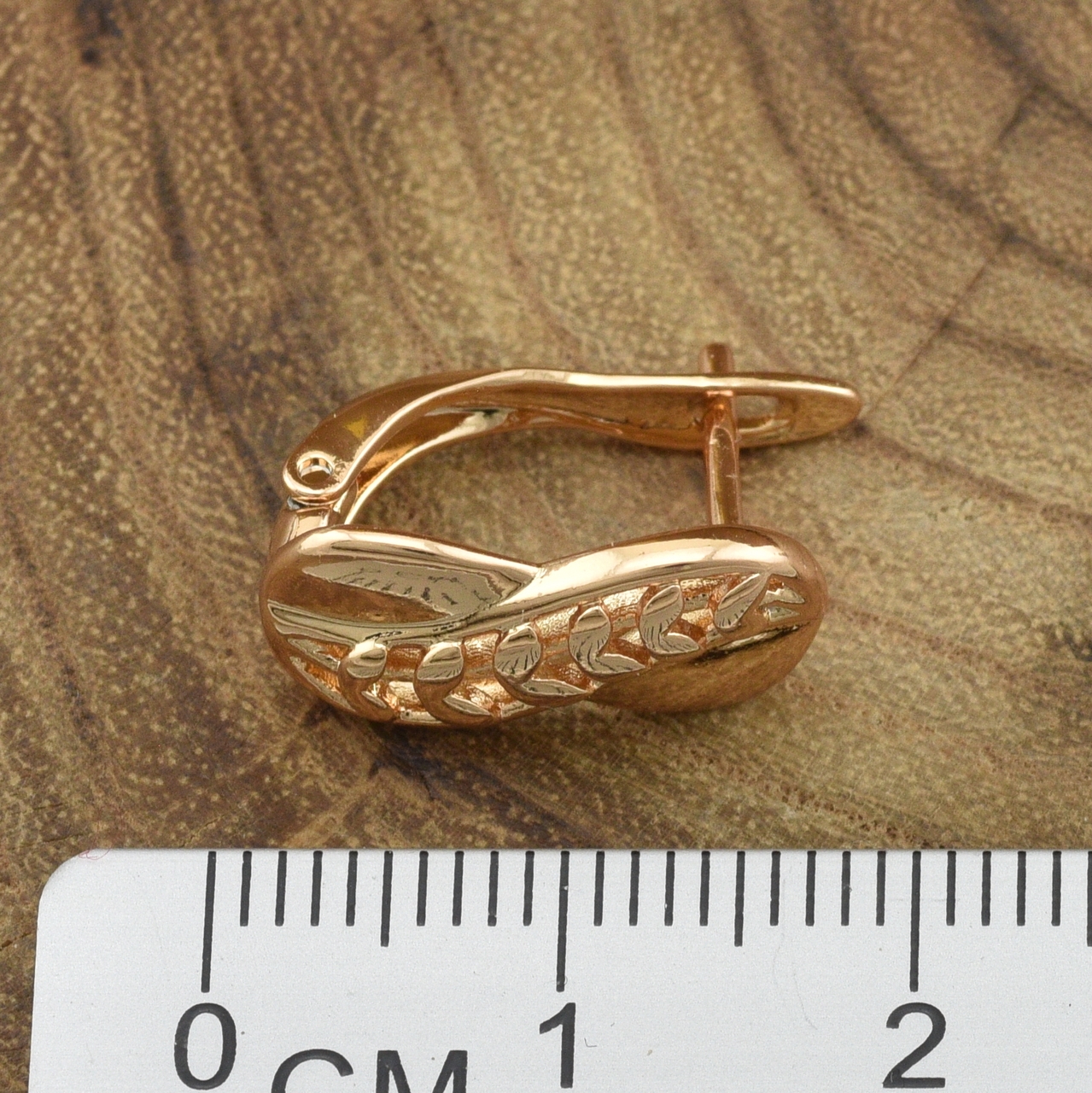 

Серьги Xuping 30687 размер 16х8 мм вес 2.9 г позолота 18К