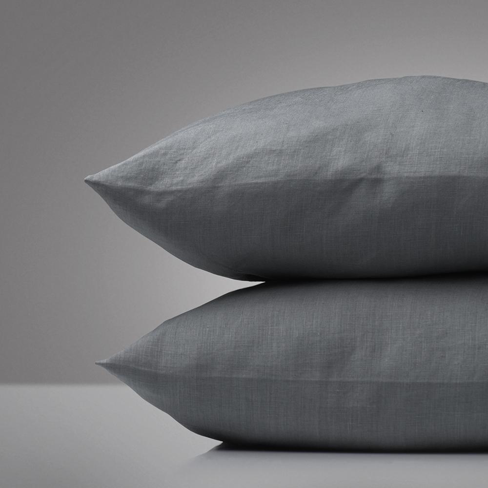 

Набор наволочек Home me Лен Тёмно-серый 60х60 с кантом 5 см 2шт