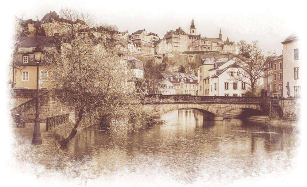 

Фотообои Walldeco Винтажный город №19002 Гладь