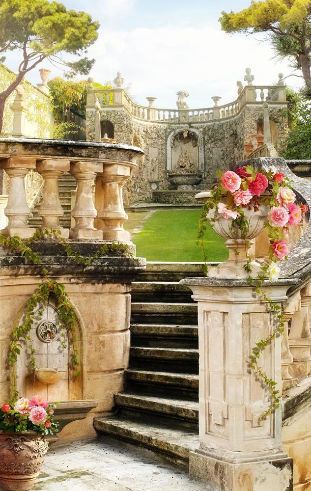 

Фотообои Walldeco Лестница в саду №32803 Деко