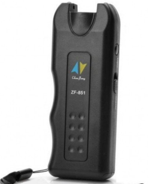 

Ручной многофункциональный отпугиватель собак DRIVE DOG ZF-851 с функцией тренировки собак + мощный фонарь 3 в 1(OI188)