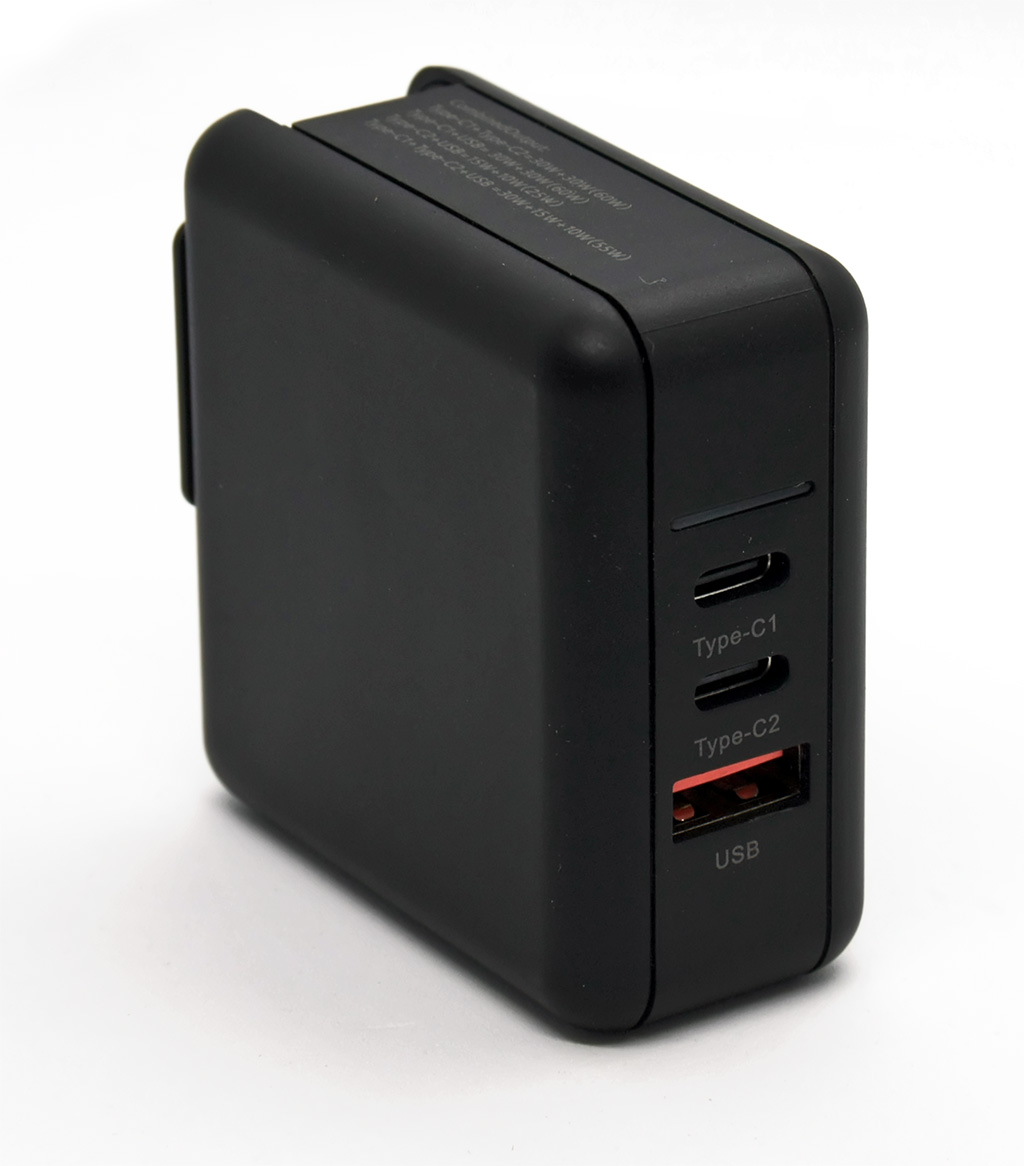 

Зарядная станция HQ-Tech 65W GaN Global Travel Charger, 3-Port USB, PD, 65W, AC220V, Black, Box