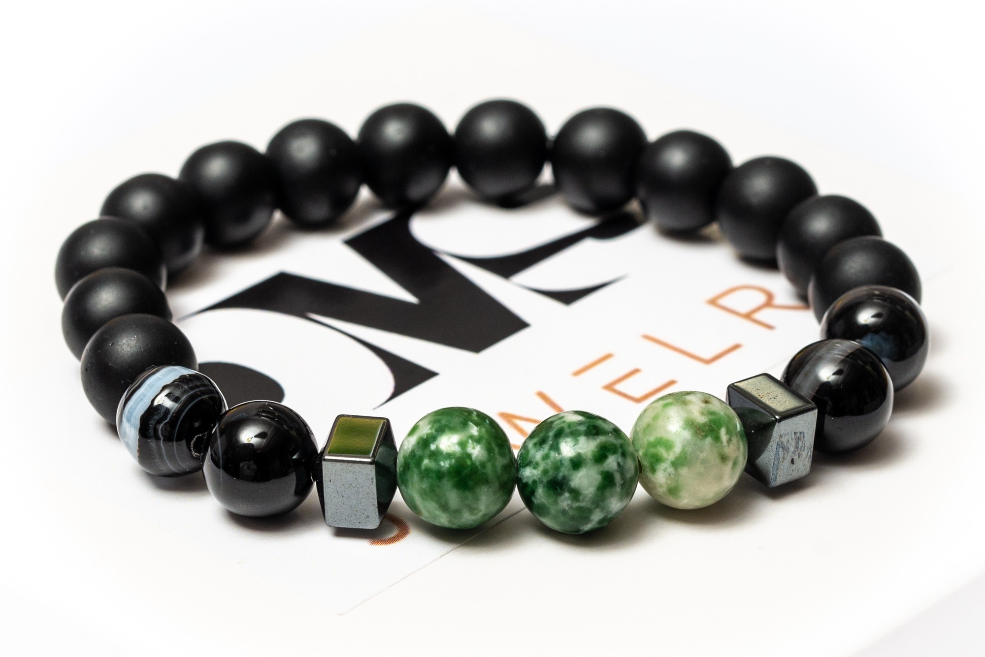 

Браслет DMS Jewelry женский из натуральных камней: шунгит, гематит, черный и зеленый моховый агат BLACK AND GREEN AGATE