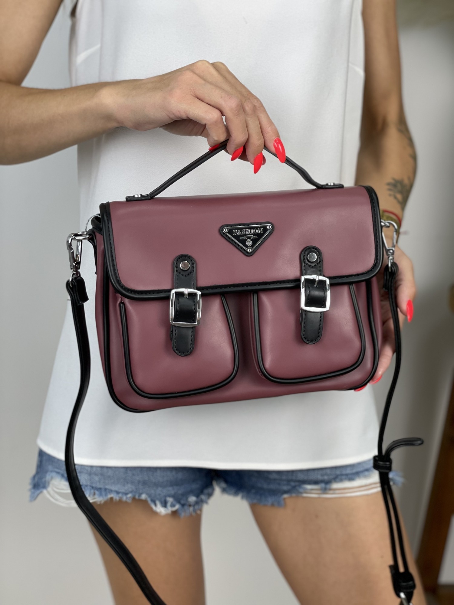 

Сумка женская, экокожа карманы с пряжкой 19 26 9 см. Magicbag Бордовая