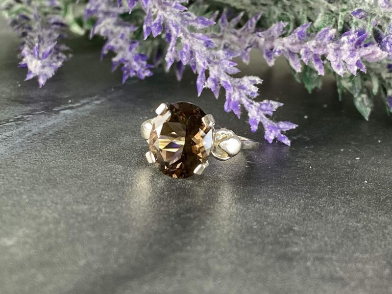

Серебряное кольцо с камнем Гессонит Натуральный Sky Jewelry 001795