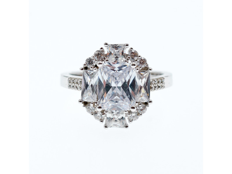 

Серебряное кольцо с фианитами Сияние Sky Jewelry 003283