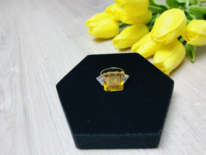 

Серебряное кольцо в позолоте с желтым фианитом Sky Jewelry 000496