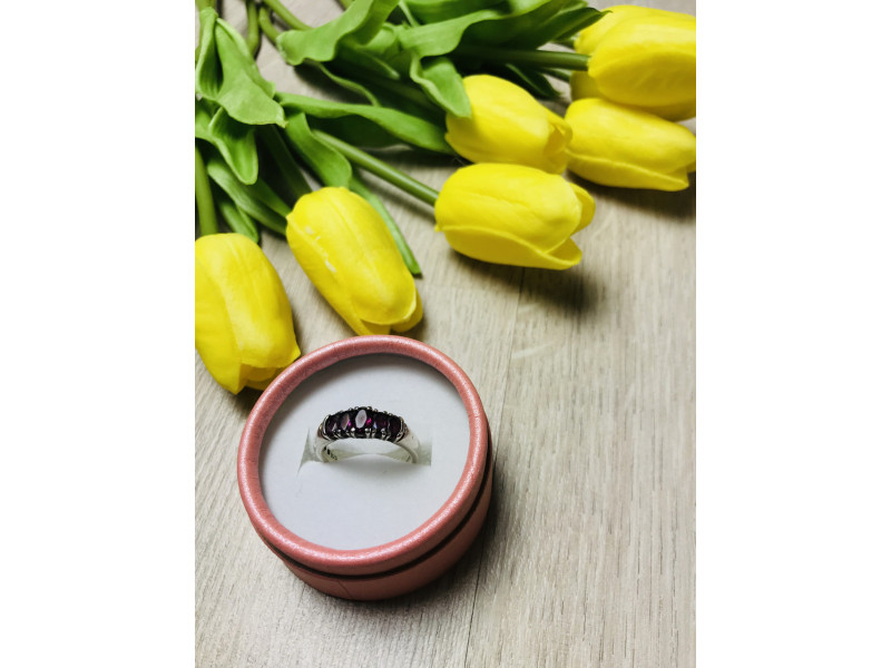 

Серебряное кольцо с камнем Альмандин Sky Jewelry 000484