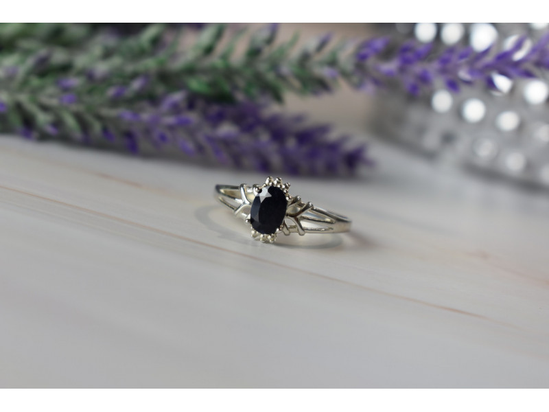

Серебряное кольцо 925 пробы с камнем Шпинель Sky Jewelry 001034