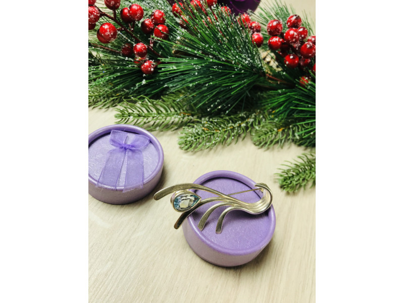 

Серебряная брошь 925 проба с топазом Sky Jewelry 000460