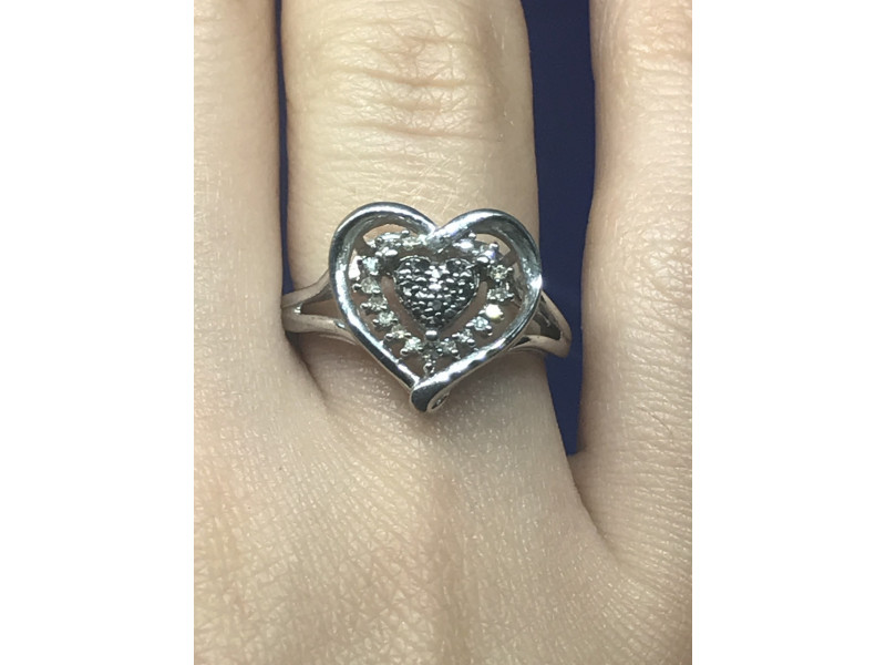 

Серебряное кольцо с камнем Черная шпинель и фианитами Sky Jewelry 000222