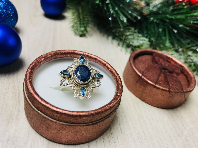 

Серебряное кольцо с Шпинелью и аквамарином Sky Jewelry 000532