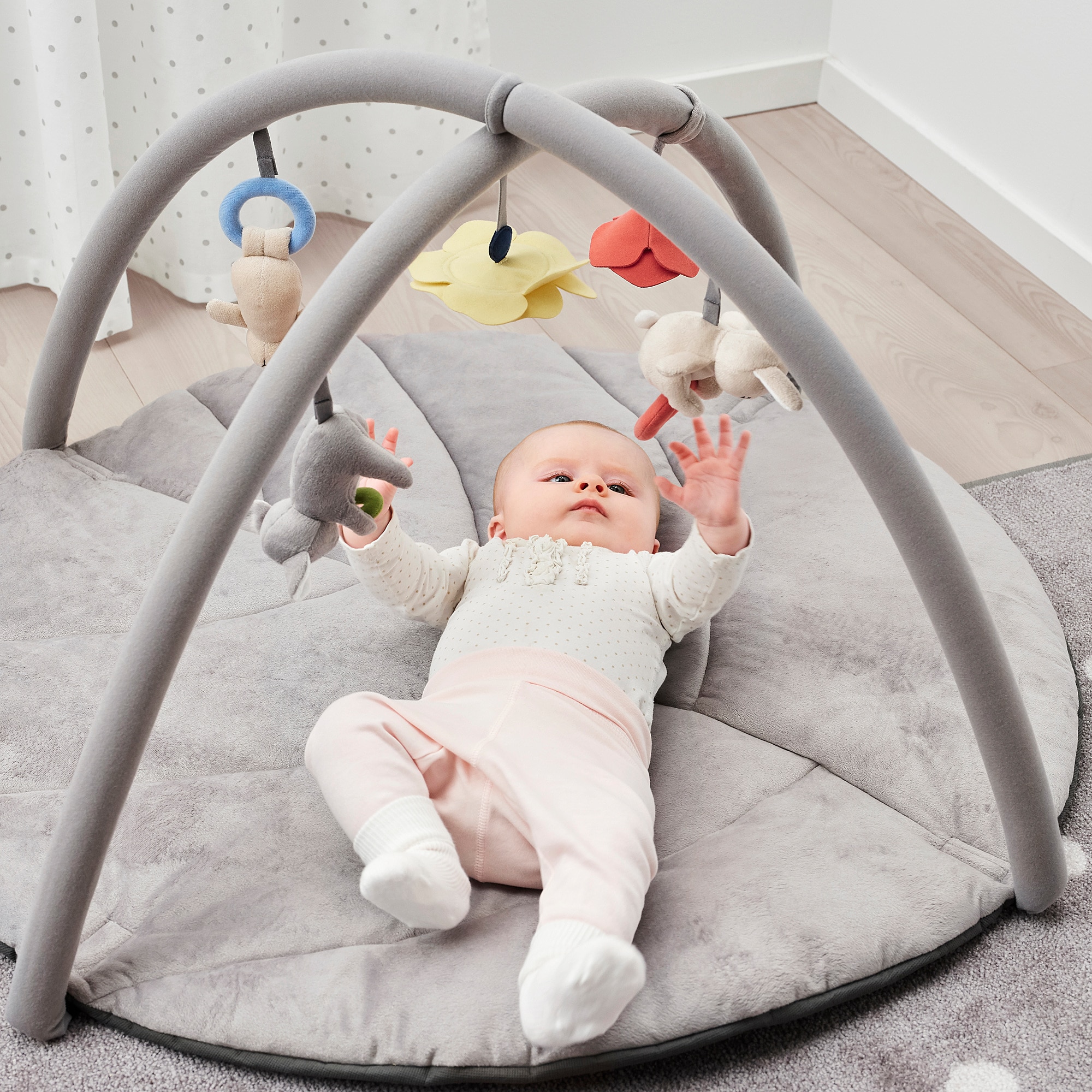 

Развивающий коврик IKEA GULLIGAST серый 904.842.58