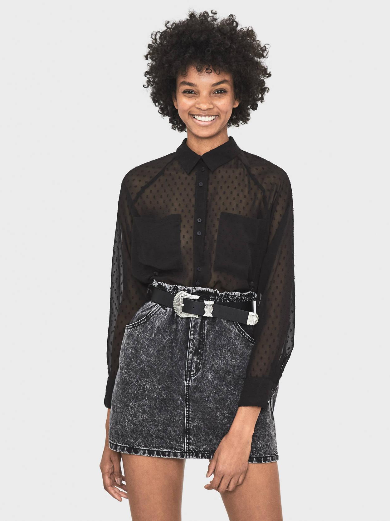 

Блуза Bershka 5833/494/800-AAAD S Черная