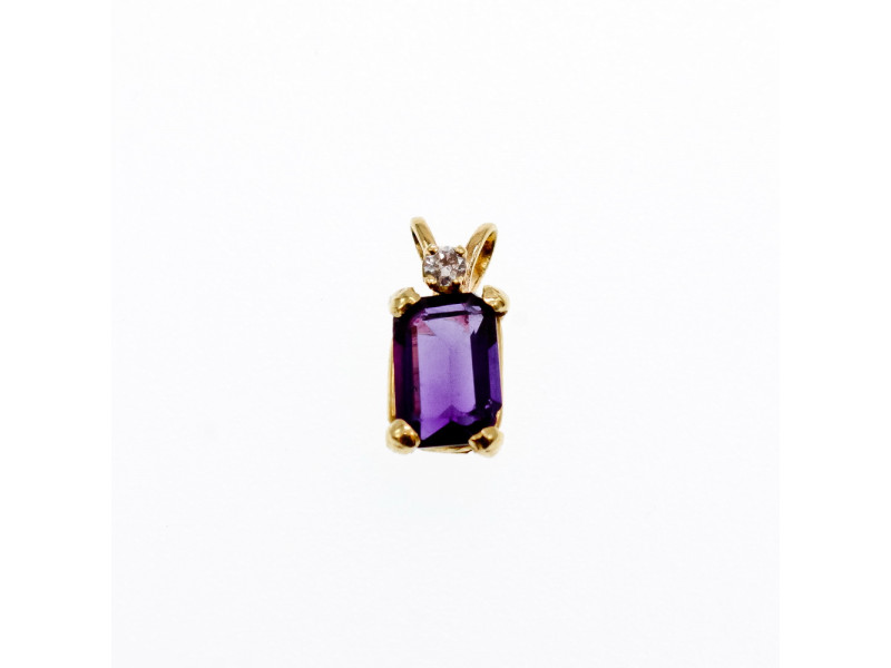 

Золотой кулон с турмалином и бриллиантом Натуральный Sky Jewelry 002392