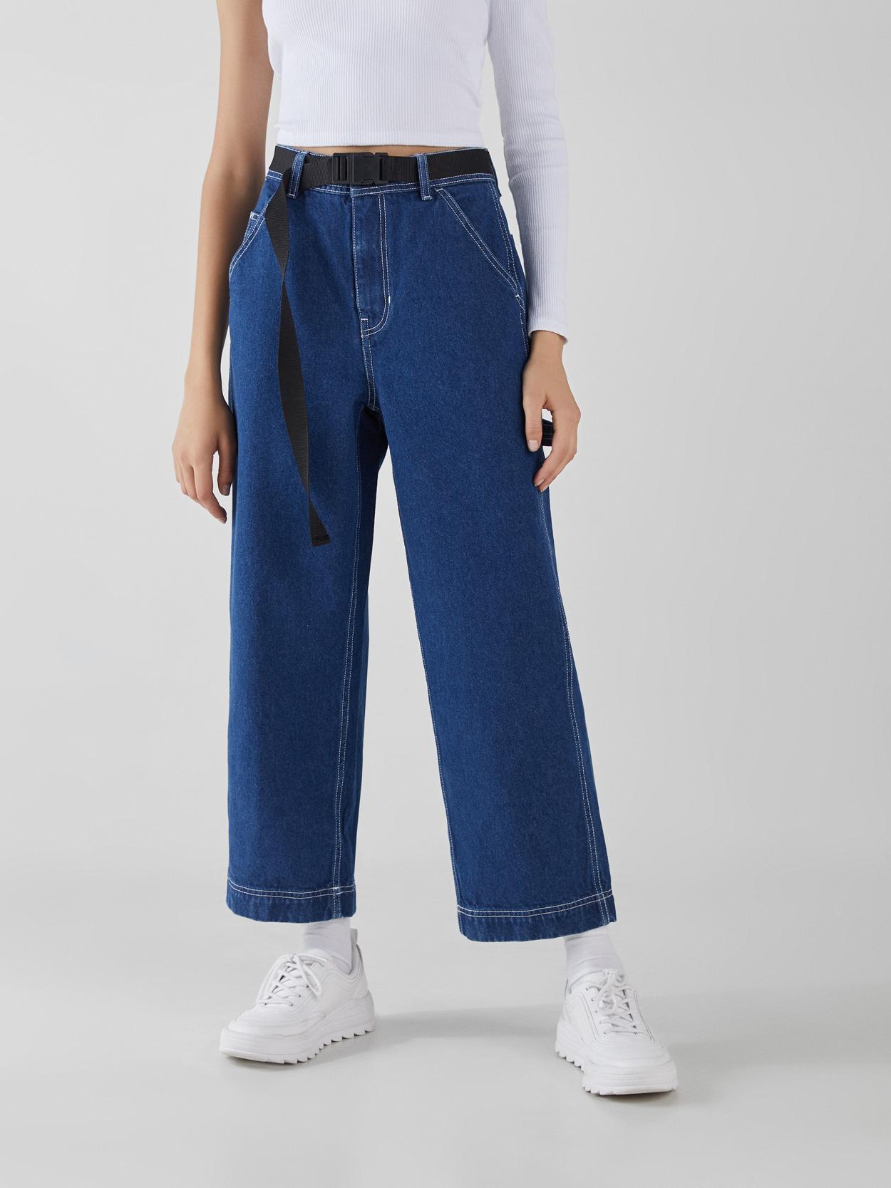 

Джинсы Bershka 5024/646/400-AAQJ 34 Темно-синие