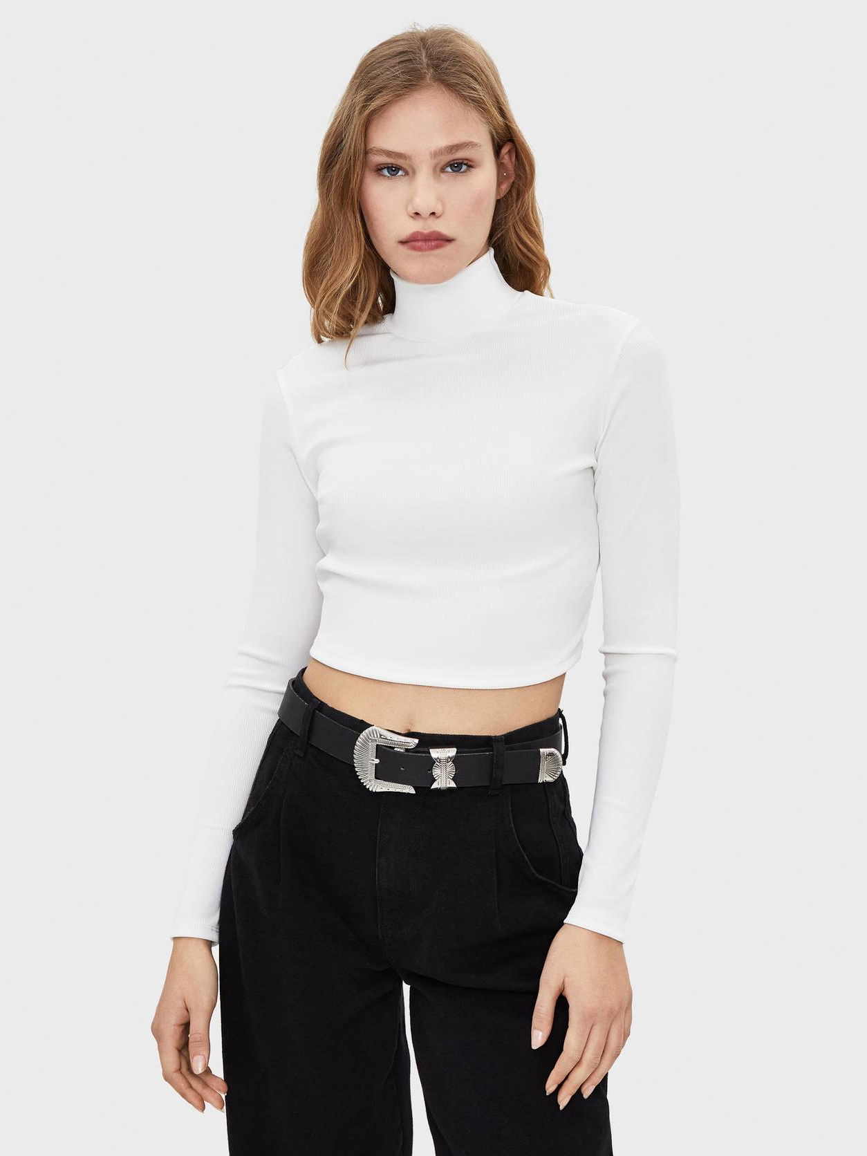 

Топ Bershka 1925/256/712-ACTS S Белый