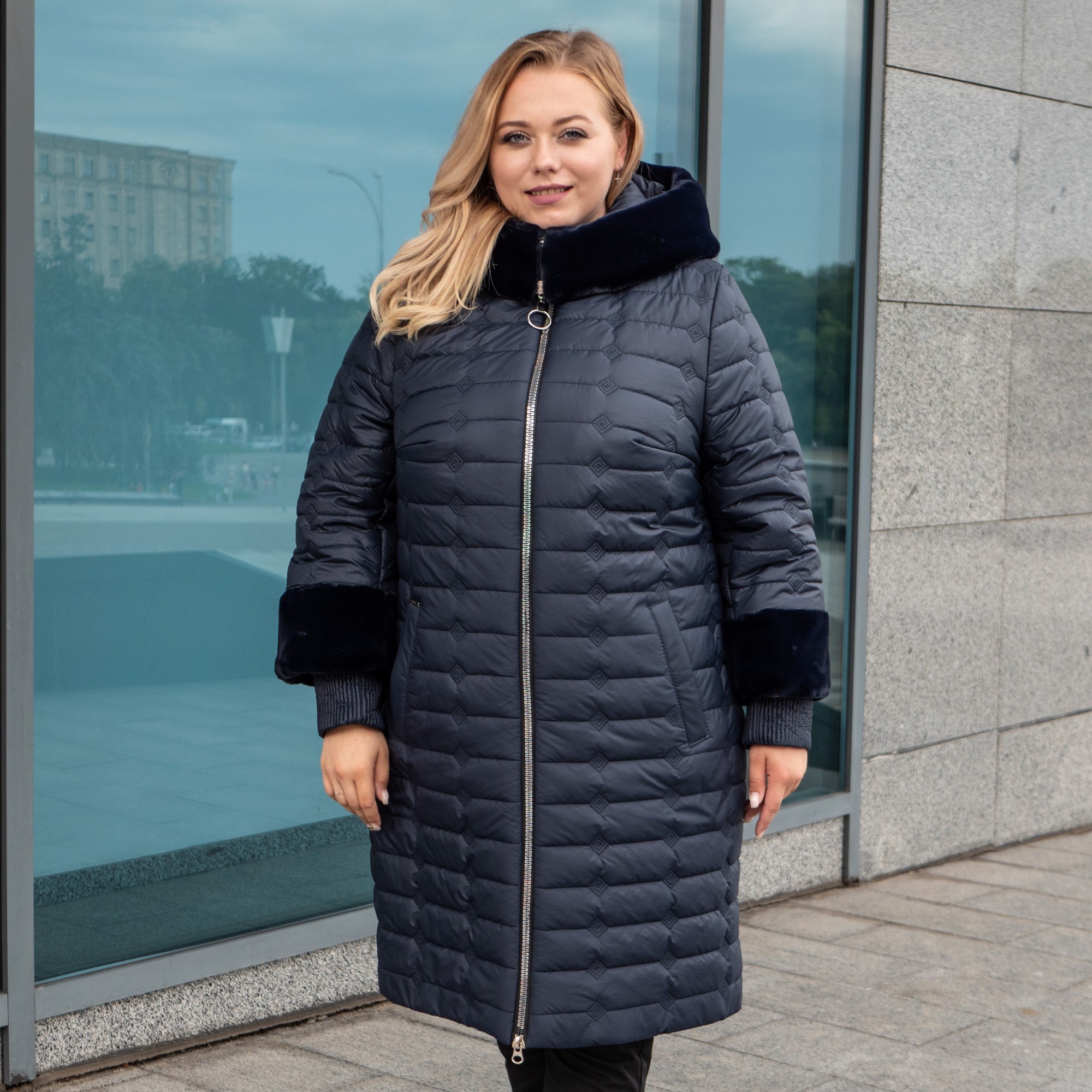 

Зимняя женская куртка большого размера UF-Fashion Ева -ad 58 темно-синий