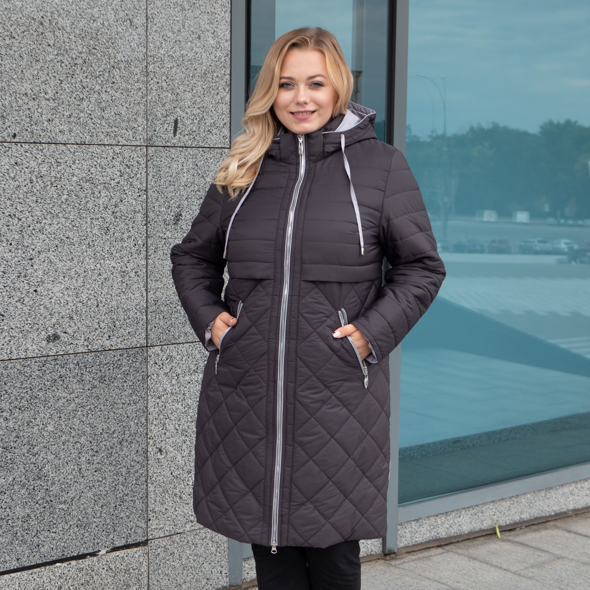 

Удлиненная женская демисезонная куртка большого размера UF-Fashion 2002 -yd 54 шоколадный