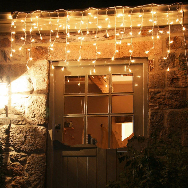 

Гирлянда бахрома 3*0,45 м, прозрачный шнур,100 LED, золото, с переходником
