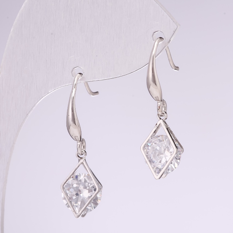 

Серьги серия 925 с камнями цвет белый 25х9мм металл серебристый, ida33909