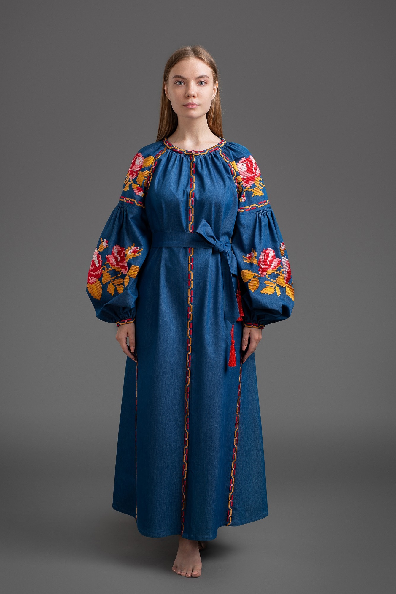 

Вышитое джинсовое платье с клиньями Folk Fashion "Три Тоянди" XXXL синее