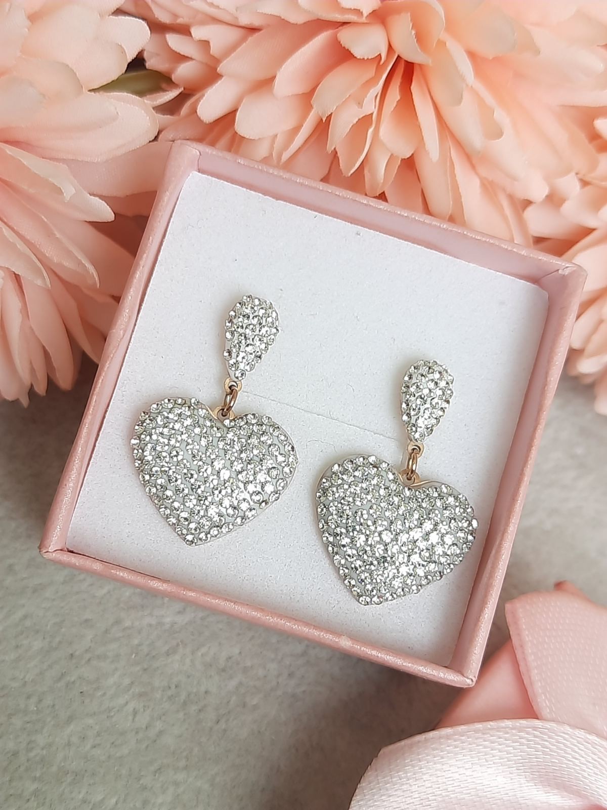 

Сережки Xuping гвоздики Сердце с белыми фианитами Ювелирная сталь