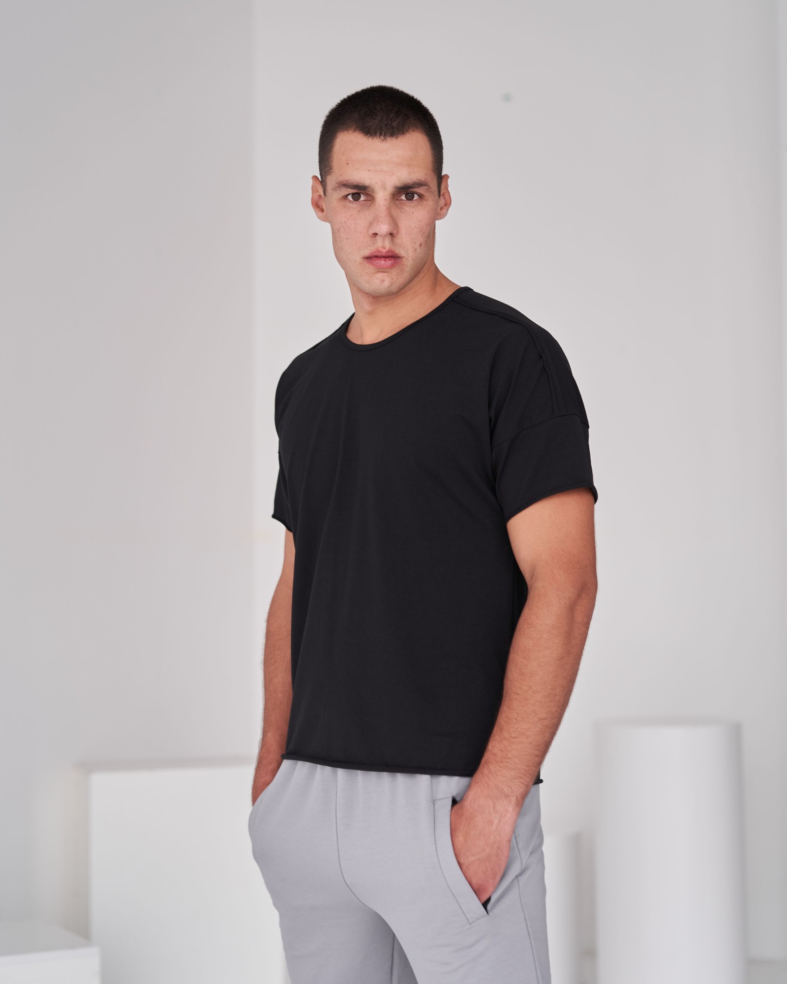 

Мужская футболка GR8 active wear модель FTupside-черный размер, Мужская футболка GR8 active wear модель FTupside-черный размер M