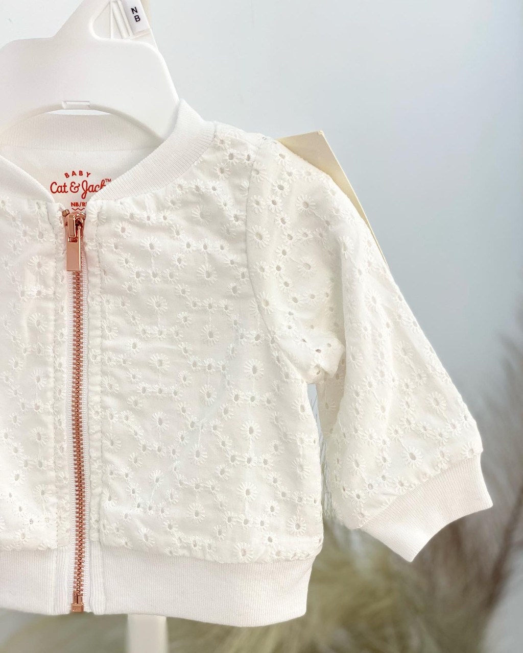 

Детская белая хлопковая кофта Cat & Jack на молнии с длинными рукавами 3-6M 68-74 Белый 63/52769