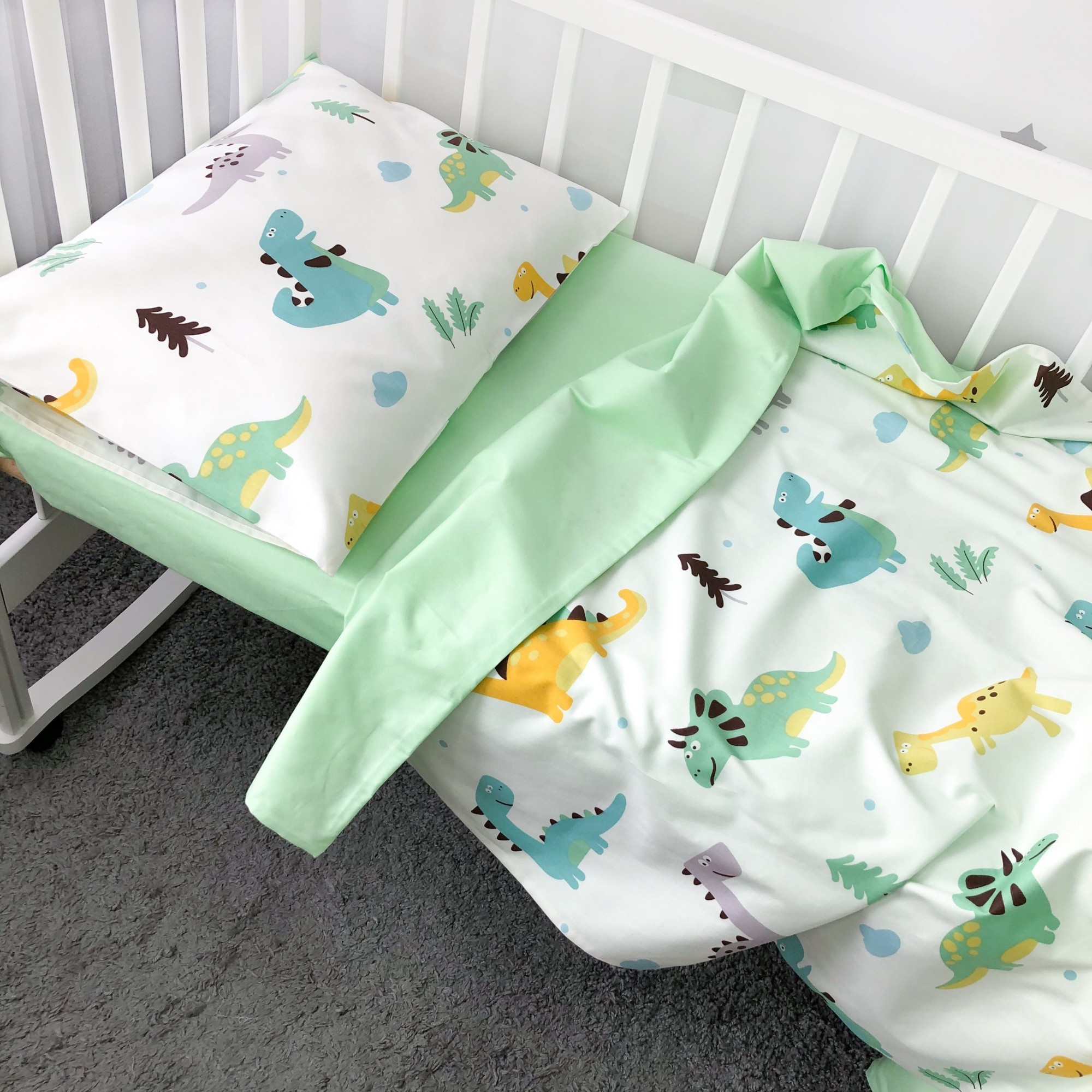 

Детское постельное белье Bunny shop сатин Дино с салатовим односпальный 140х205 см