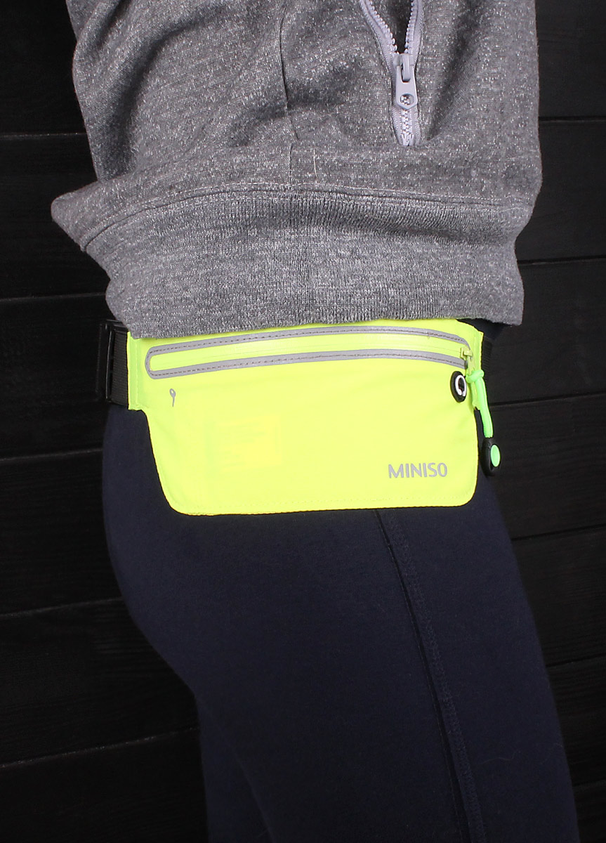 

Сумка спортивная поясная Poolparty Light Green (P-1689)