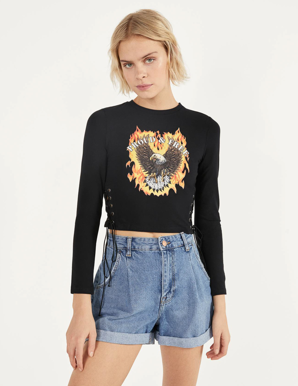 

Лонгслив Bershka Ж1064531 (1963/058/800) цвет черный L
