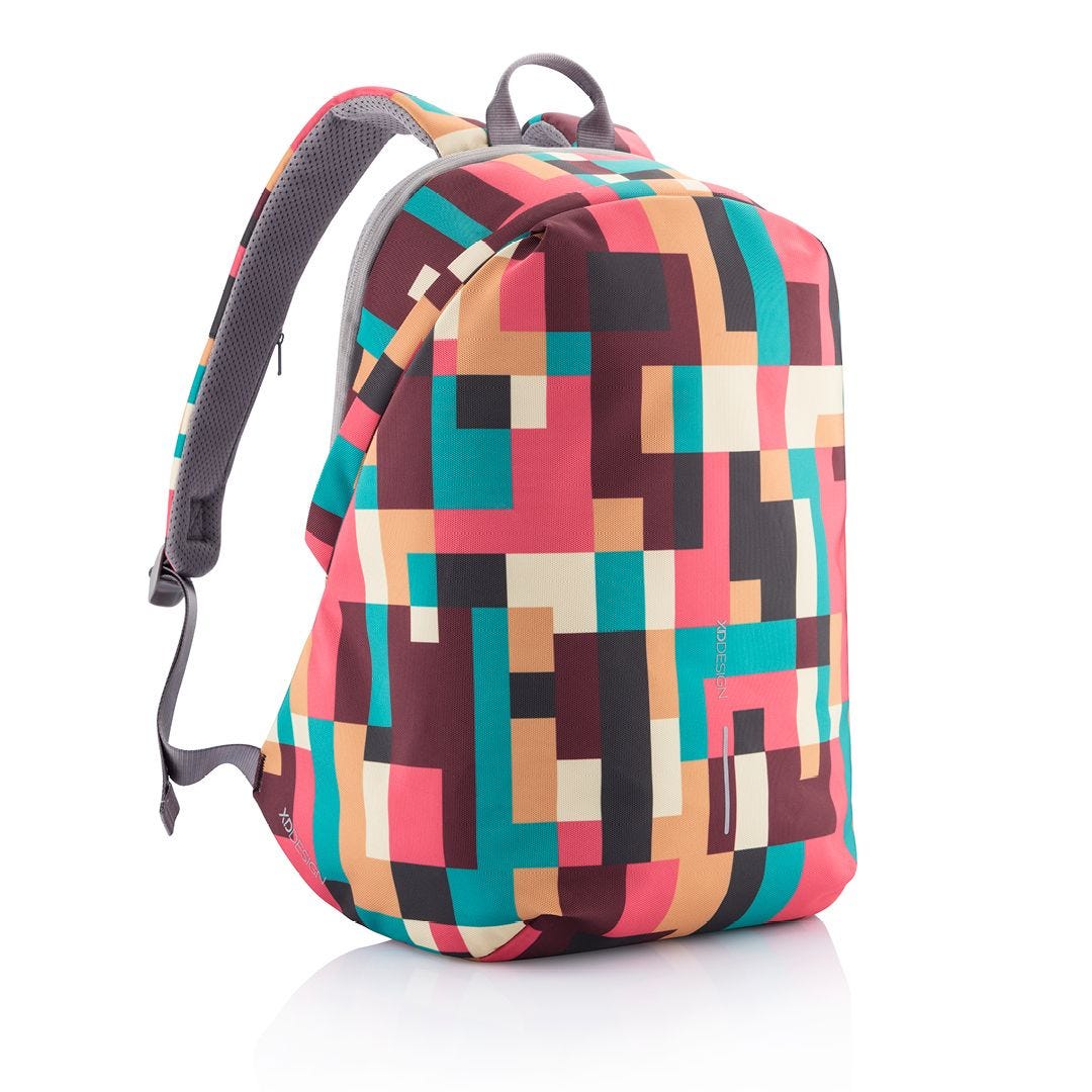 

Рюкзак антивор XD Design Bobby Soft Art 15,6" Geometric (P705.867)