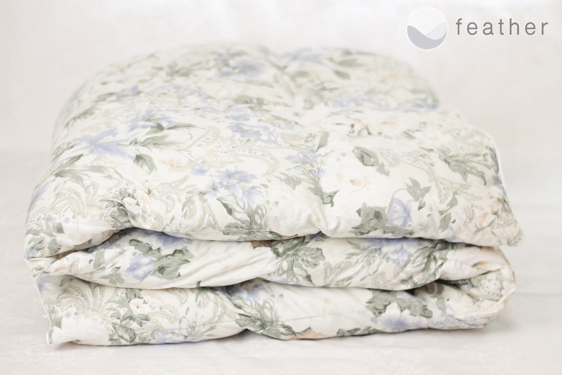 

Одеяло шерстяное BLOOM COLOR 180 х 220 c кантом PERYNKA