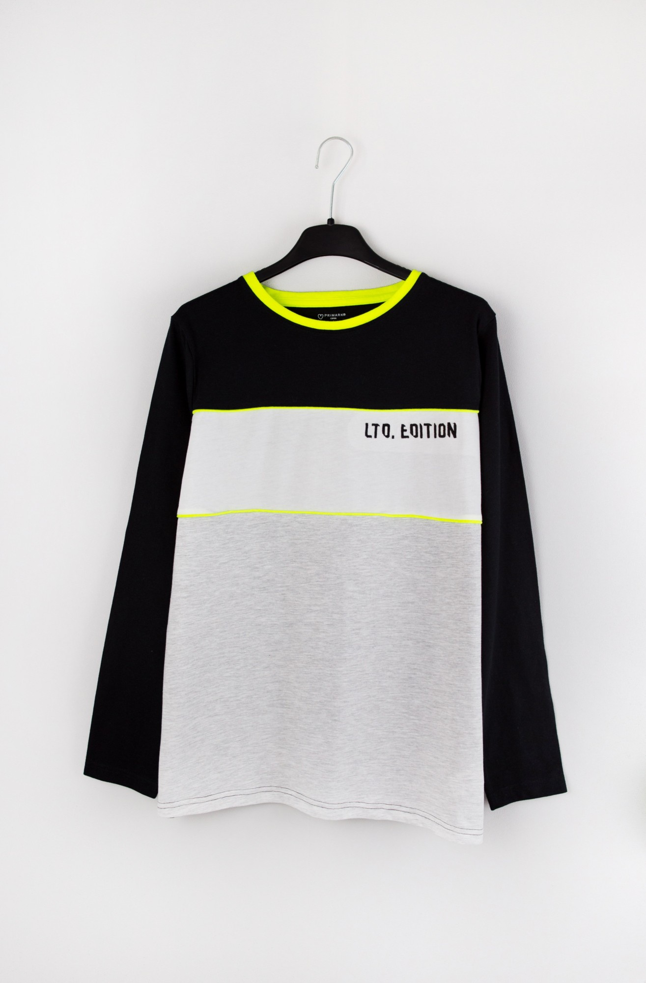 

Кофта Primark 158см черный 3330210200628