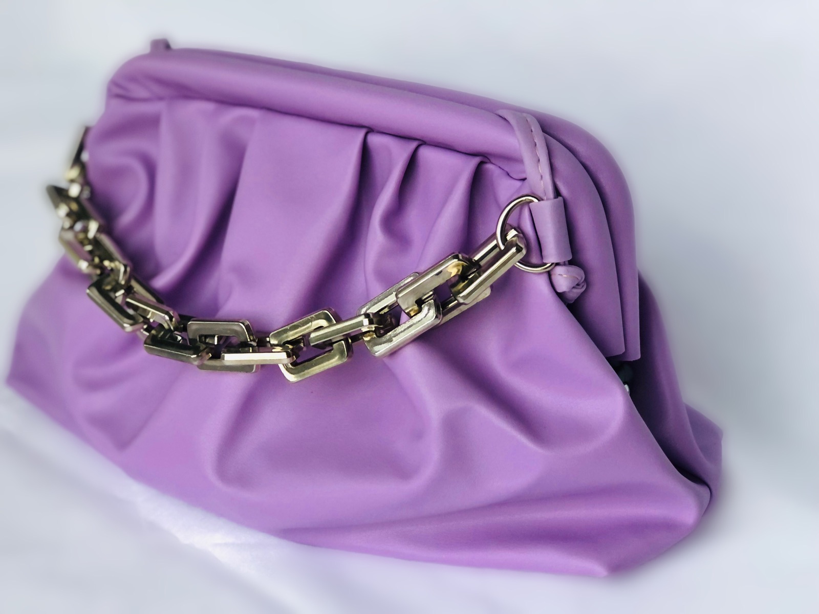 

Сумка с ремешком 2021 экокожа "purple"