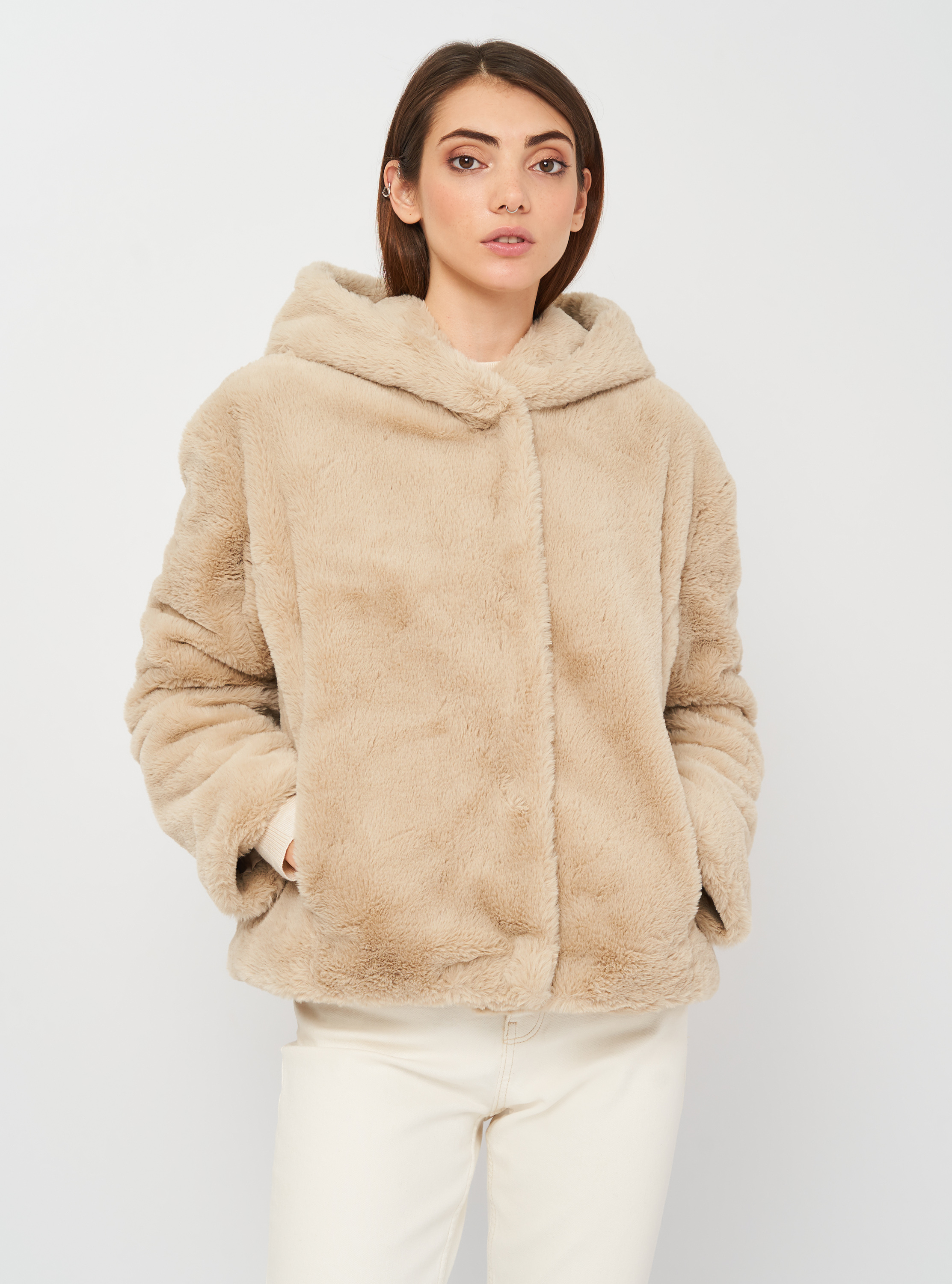 

Эко полушубок Stradivarius 5765/695/202 L Светло-серый
