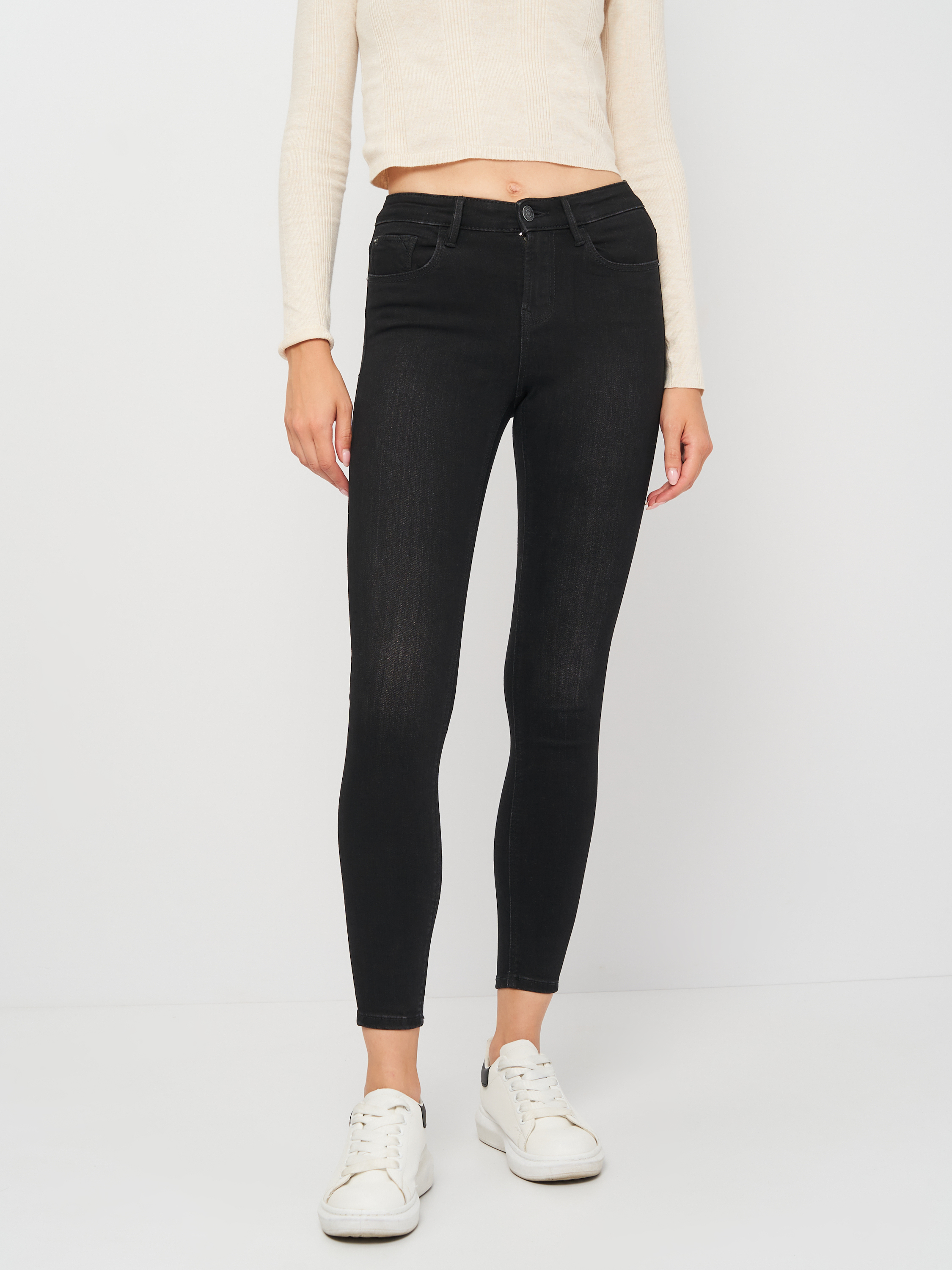 

Джинсы Stradivarius 4820/700/709 32 Черный джинс