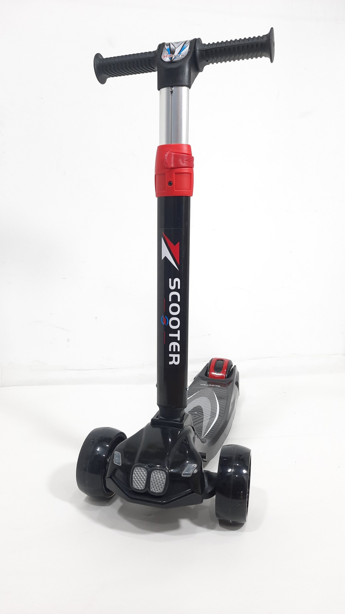 

Самокат Big Maxi Scooter черный с широкими колесами музыкальный со светом фар 901
