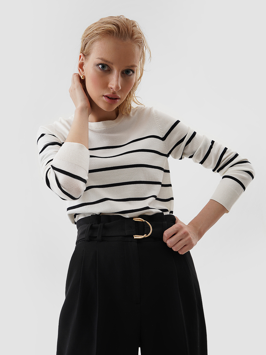 

Джемпер O'STIN Casual 268J73BVAQ M Молочный